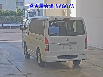 Toyota HiAce Van