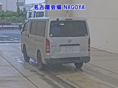Toyota HiAce Van