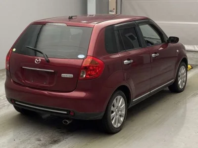 Mazda Verisa