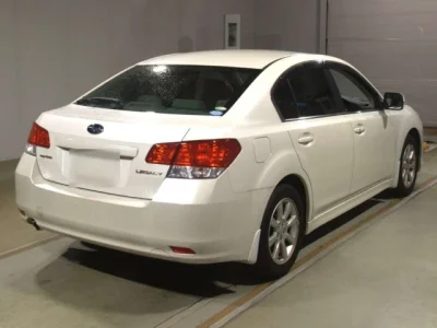 Subaru Legacy B4
