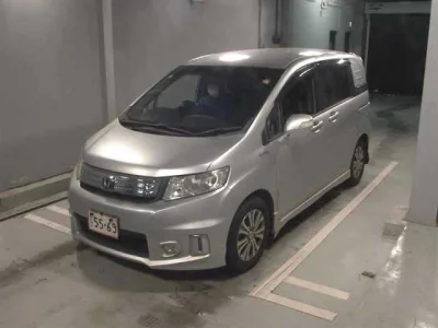 Honda Freed Spike