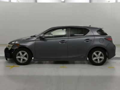 Lexus CT200h