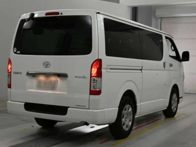 Toyota HiAce Van
