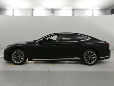 Lexus LS500h