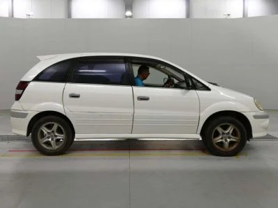 Toyota Nadia
