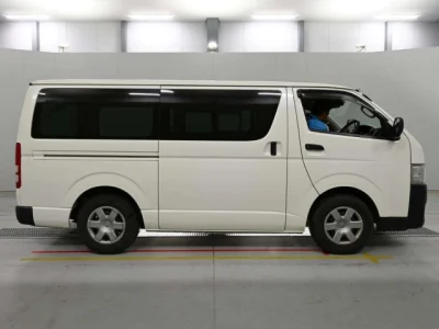 Toyota RegiusAce