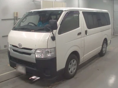 Toyota HiAce Van