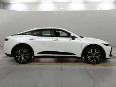 Toyota Crown Crossover