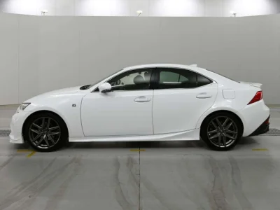 Lexus IS300h