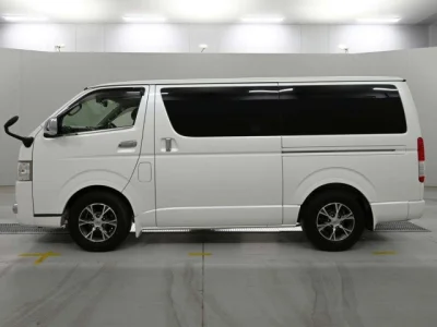 Toyota RegiusAce