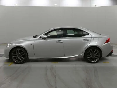 Lexus IS300h