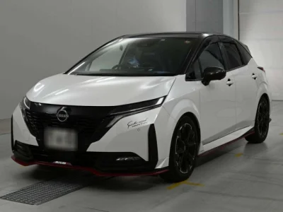 Nissan AURA
