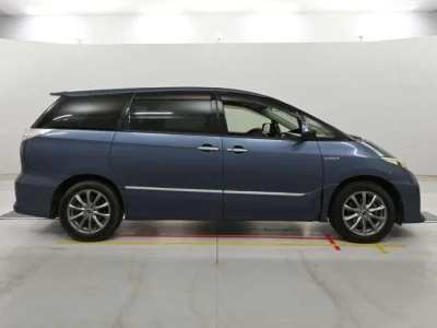 Toyota Estima Hybrid