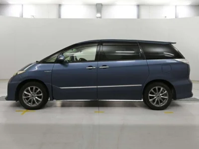 Toyota Estima Hybrid