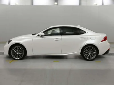 Lexus IS300h