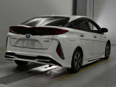 Toyota Prius PHV