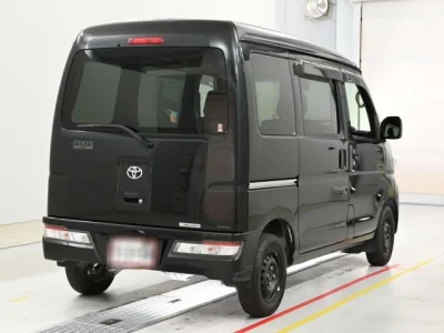 Toyota Pixis Van