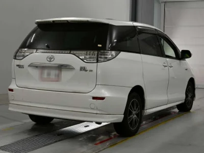 Toyota Estima Hybrid