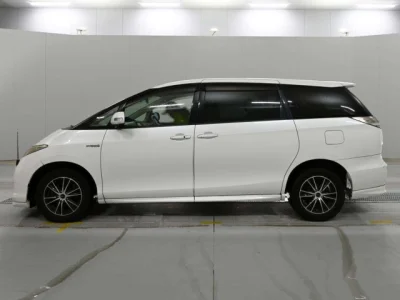 Toyota Estima Hybrid