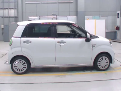 Toyota Pixis Joy