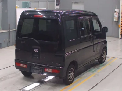 Toyota Pixis Van