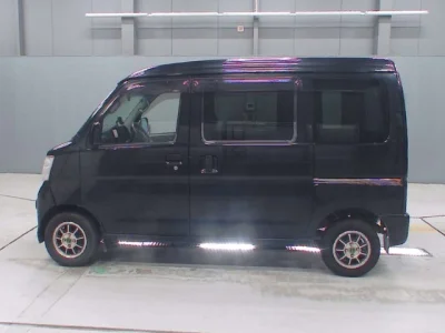 Toyota Pixis Van