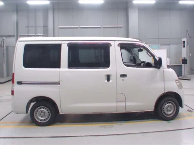 Toyota LiteAce Van