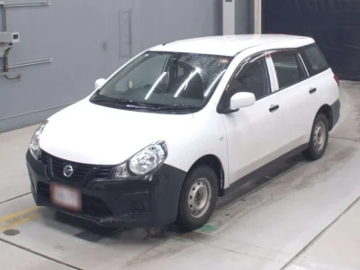 Nissan AD