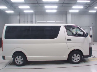 Toyota RegiusAce