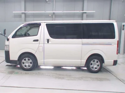 Toyota RegiusAce