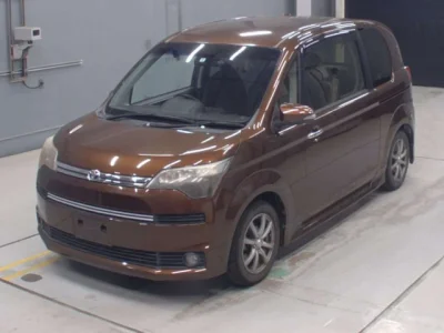 Toyota Spade