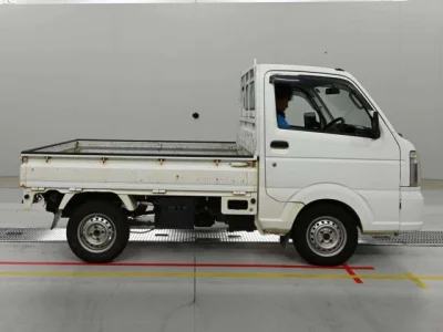 Mazda Scrum Truck