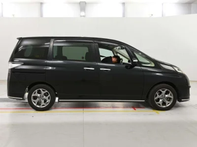 Mazda Biante