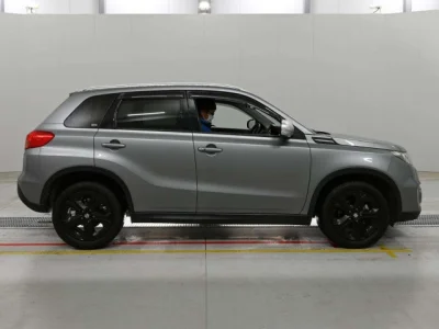 Suzuki Escudo