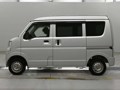 Mitsubishi Minicab Van