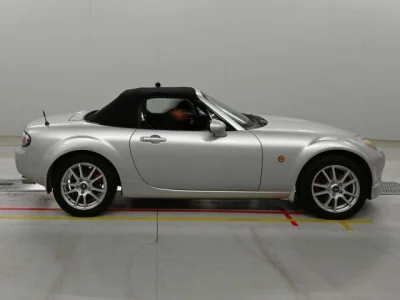 Mazda Roadster