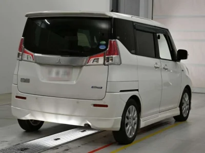 Mitsubishi Delica D:2