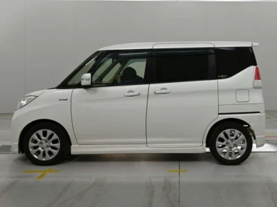 Mitsubishi Delica D:2