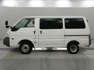 Mazda Bongo Van