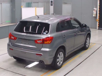 Mitsubishi RVR