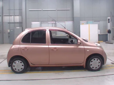 Nissan March
