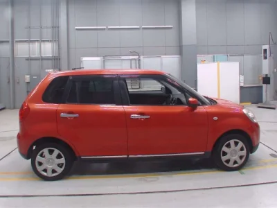 Mazda Verisa