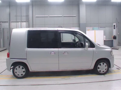 Honda Mobilio Spike