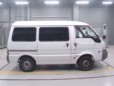 Mazda Bongo Van