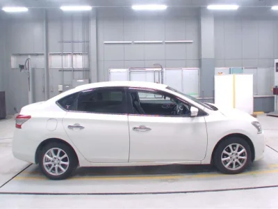 Nissan SYLPHY