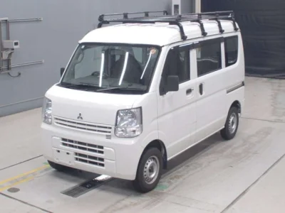 Mitsubishi Minicab Van