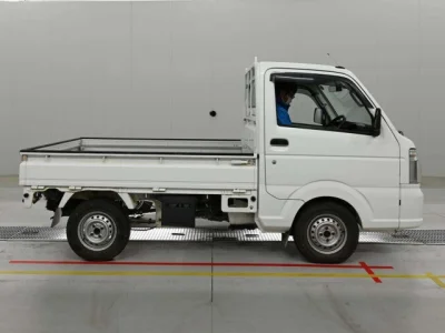 Mazda Scrum Truck
