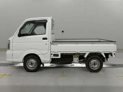Mazda Scrum Truck