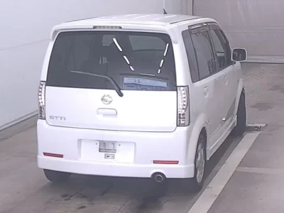 Nissan Otti