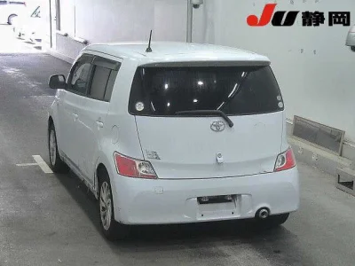 Toyota bB